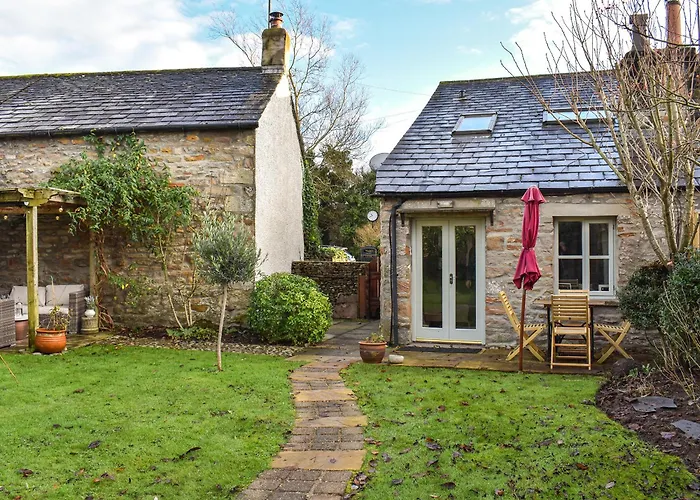 Uk45895 - Cross House