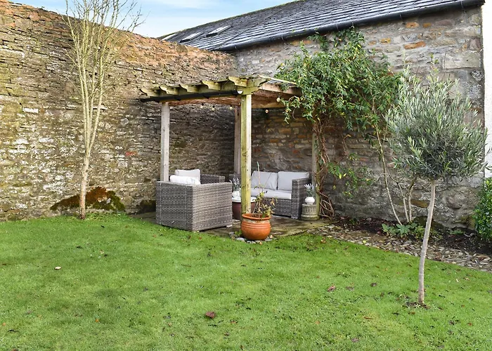 Uk45895 - Cross House *