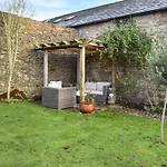 Uk45895 - Cross House *