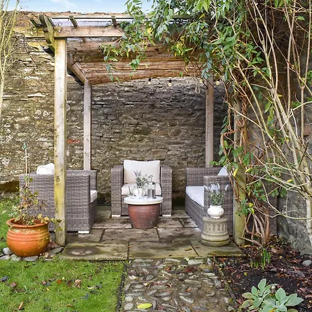 Uk45895 - Cross House Kirkby Lonsdale
