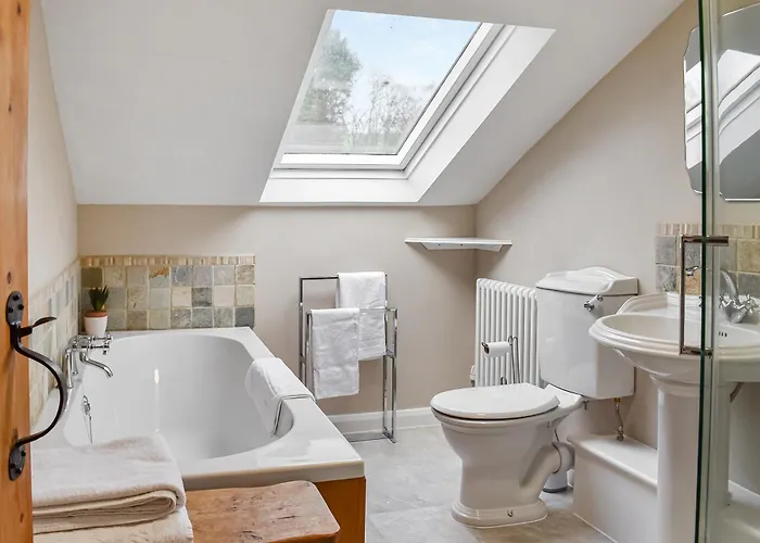 Uk45895 - Cross House *